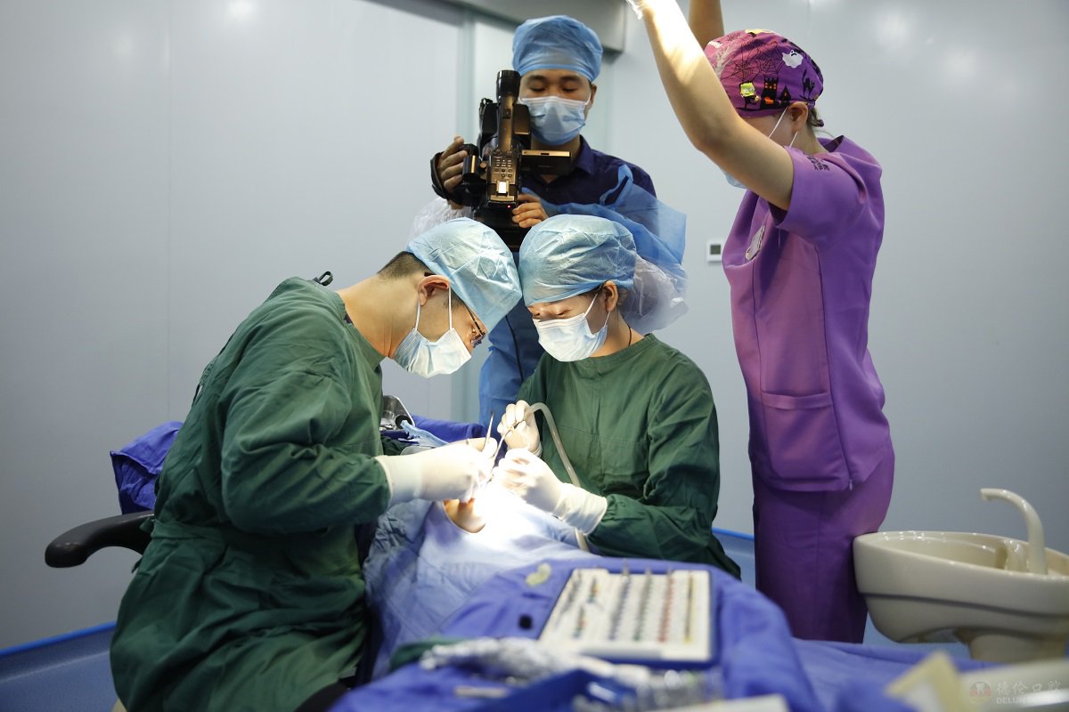 德伦口腔资深种植牙专家&mdash;&mdash;崔保亮